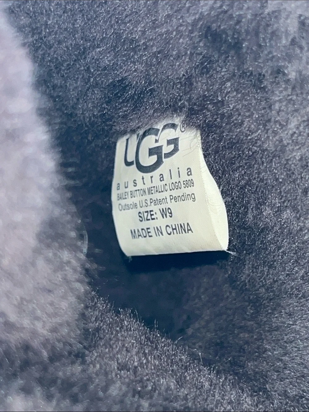 UGG Bailey Button Metallic Logo boots in bronze women’s size 9 winter boots